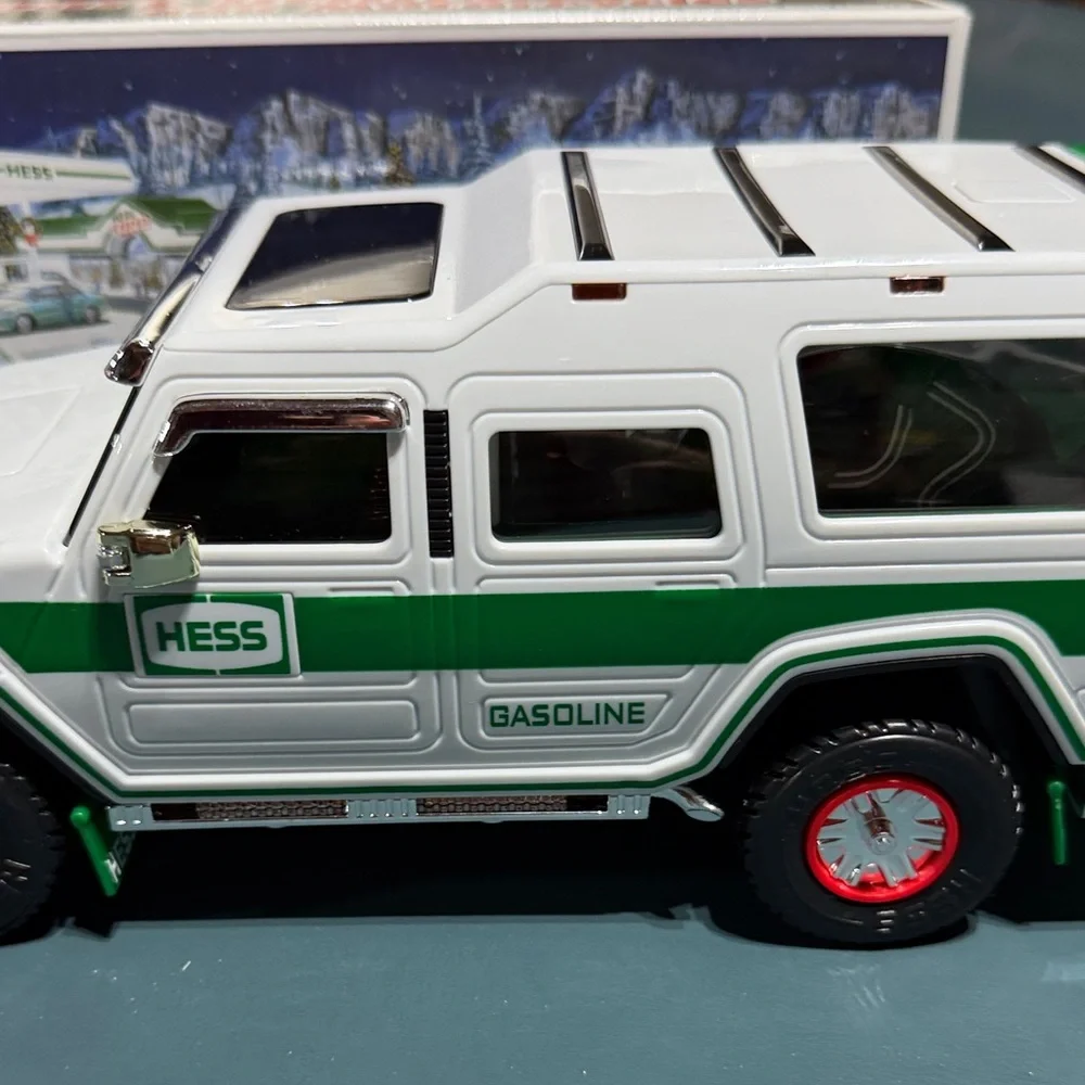 HESS White & Green Sport Utility Vehicle Toy